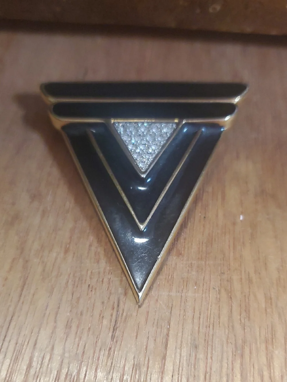 MONET Black and Gold V-Shaped Enamel Pin with Rhinestone Triangle BD